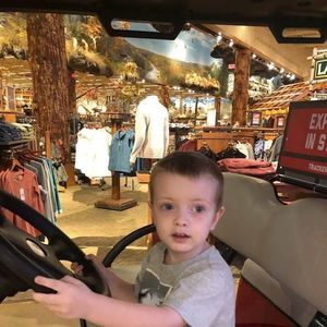 Meet your Posher, Marie